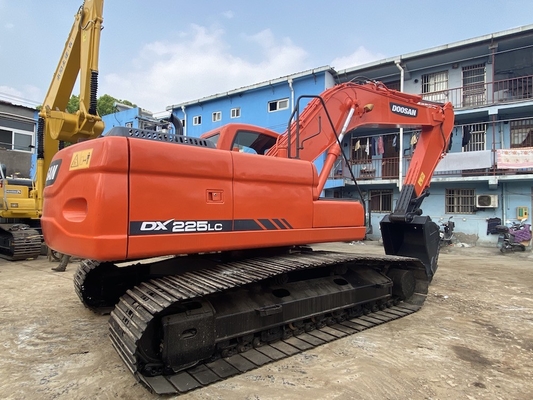 Excavadora do Doosan DX225 original de 22 toneladas com 157 kW de potência e capacidade de balde de 1,05 m3
