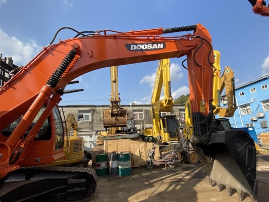 Excavadora do Doosan DX300 de 30 toneladas com capacidade de balde de 1,27 m3