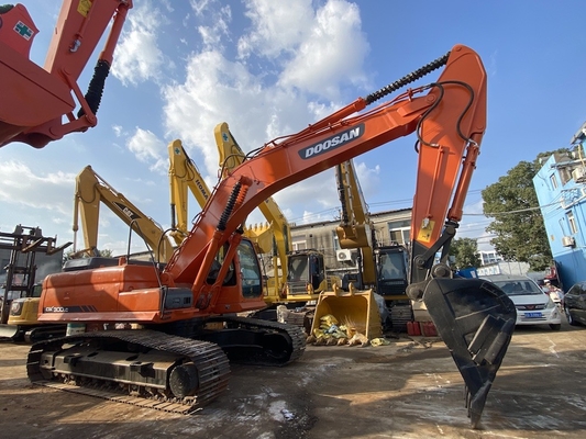 Excavadora do Doosan DX300 de 30 toneladas com capacidade de balde de 1,27 m3