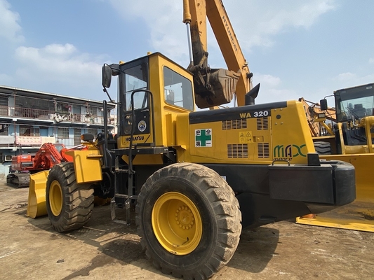 3-5 toneladas de segunda mão Komatsu WA320-3 Carregador de rodas Carregador frontal usado