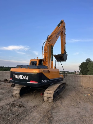 22 toneladas de segunda mão Hyundai R225 Crawler Excavator Usado 112 KW Potência do motor e 1,05 M3 Capacidade de balde