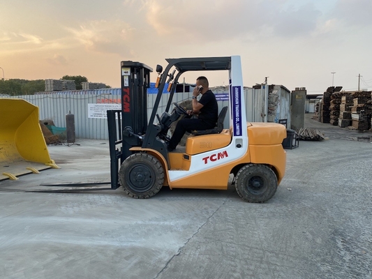 TCM FD30T6 usado diesel em bom estado